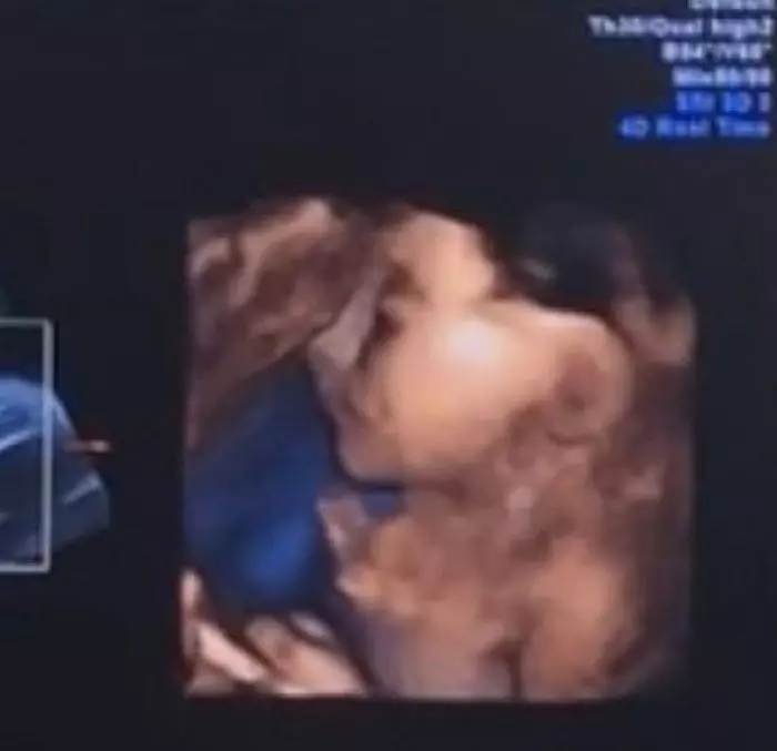 Prima imagine cu fetița Gabrielei Cristea