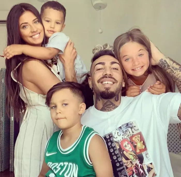 Antonia alex velea si copiii