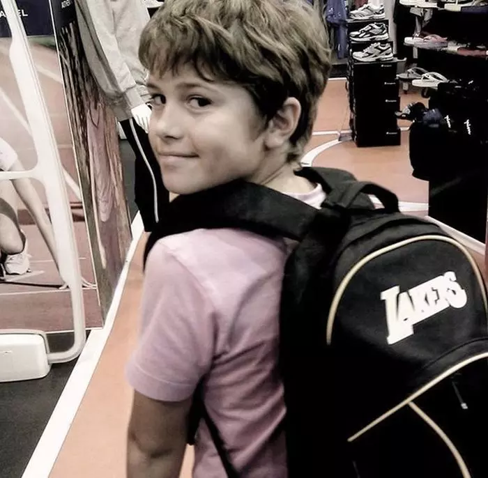 Andrei, fratele lui Mihai Bendeac, în copilărie.