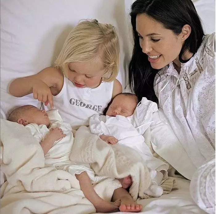 Angelina, Shiloh, Vivienne și Knox