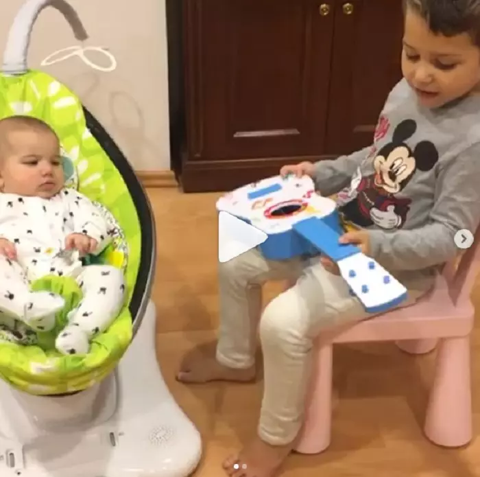 Elena Băsescu a participat la serbarea copiilor