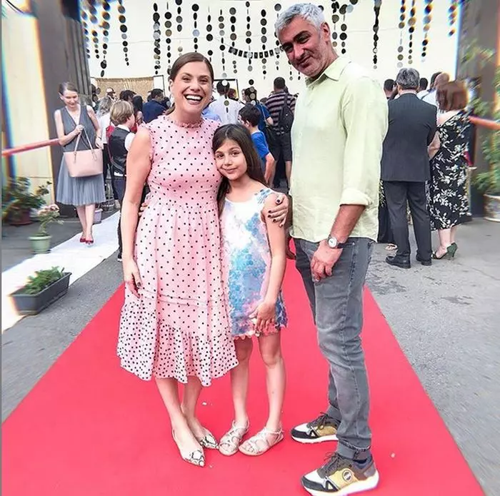 Tily Niculae, alături de soțul și de fiica ei