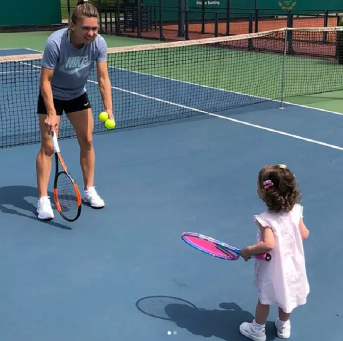 Simona Halep şi nepoţica sa