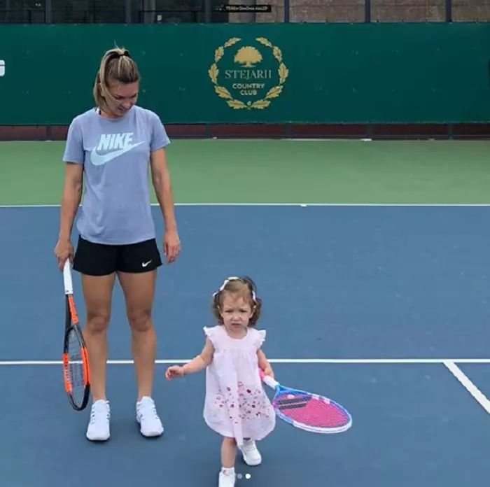 Simona Halep şi nepoţica sa