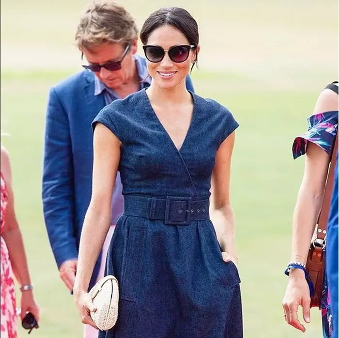 Look casual-chic Carolina Herrera - 2.190 $.