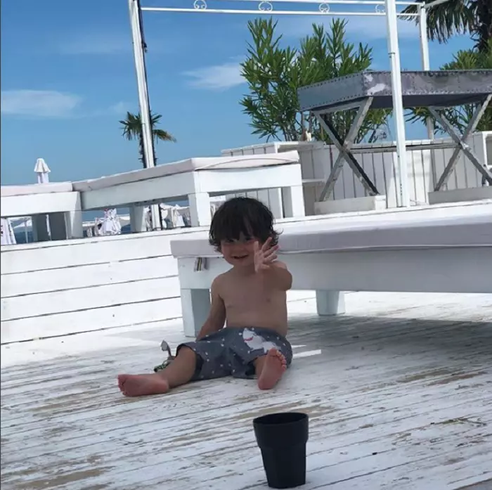 Anca Serea în vacanţă cu copiii la mare