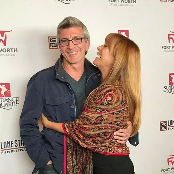Așa arată Jane Seymour și Joe Lando acum.