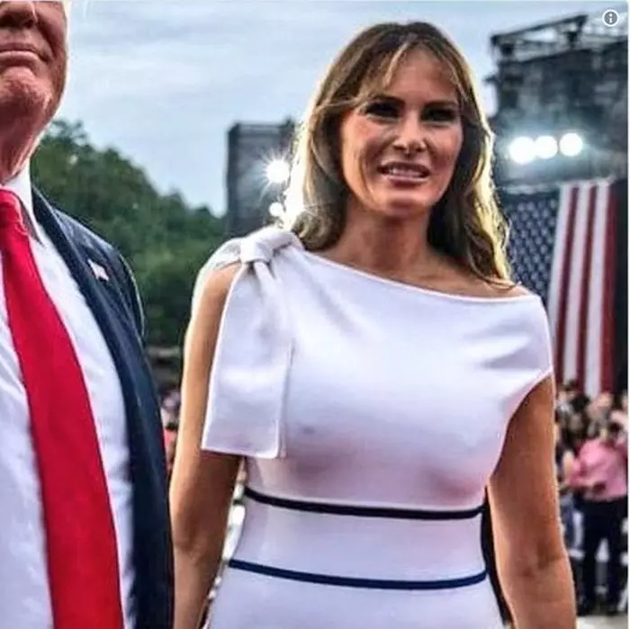 "Concursul de tricouri ude"