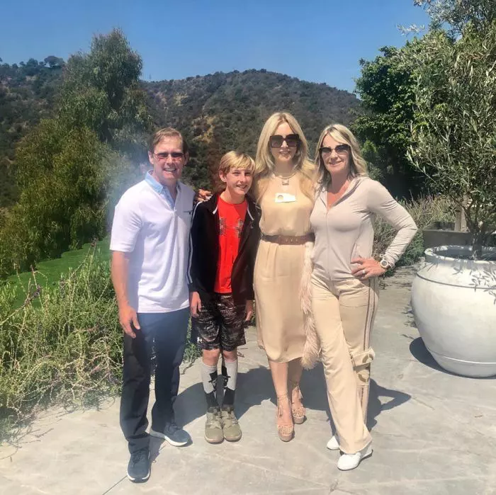 Nadia Comăneci, Burt Conner și fiul lro, alături de Anastasia Soare, nașa lui Dylan