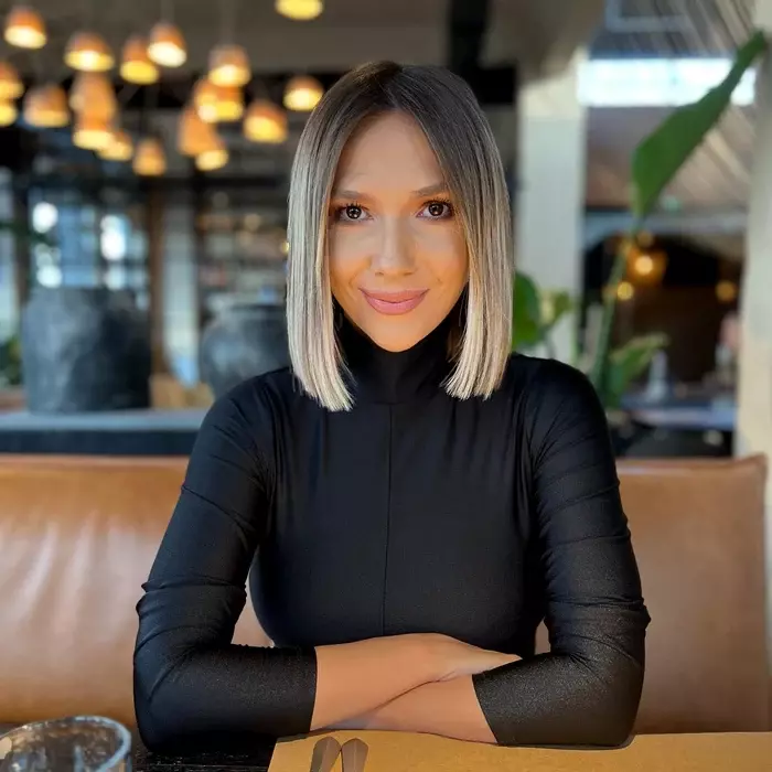 revine adela popescu