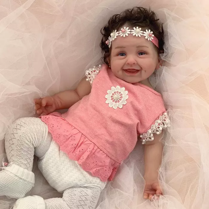 sculpturi hiperrealiste bebelusi 1