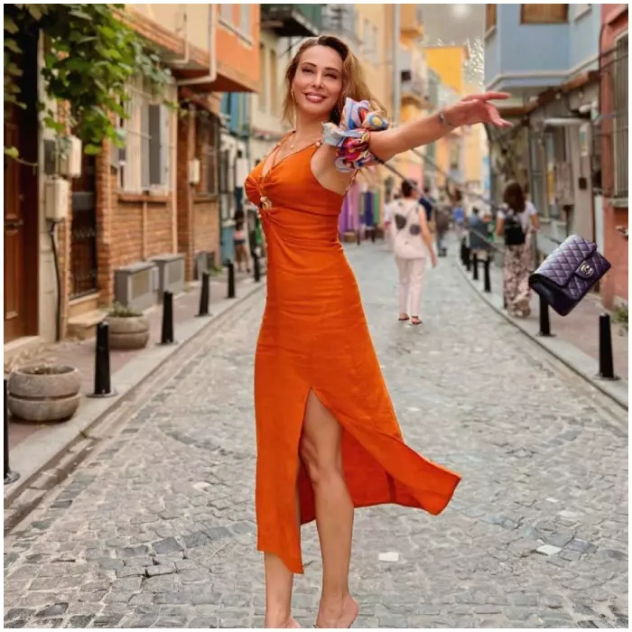 iulia-vantur-5-1