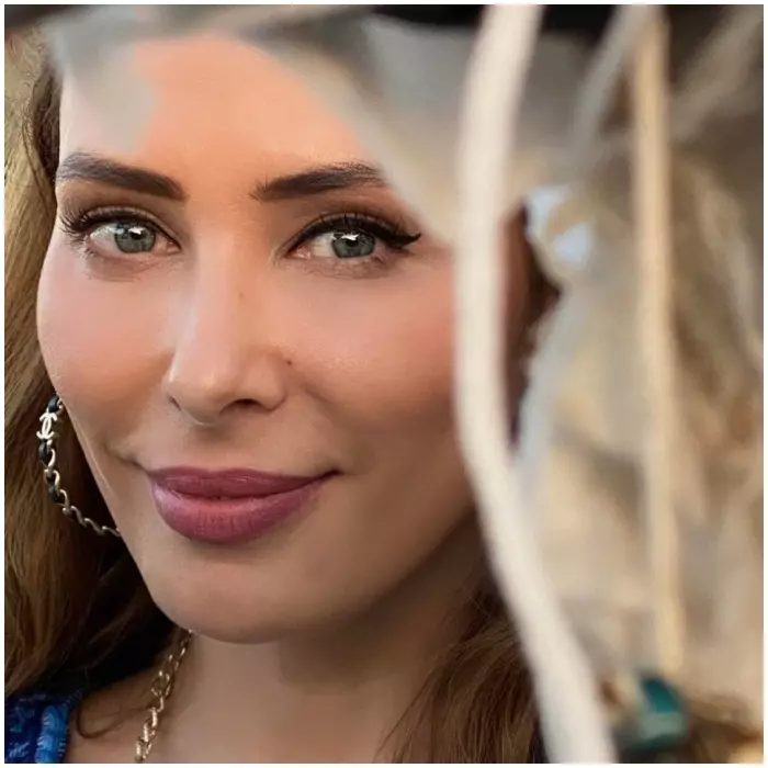 iulia-vantur-6-1