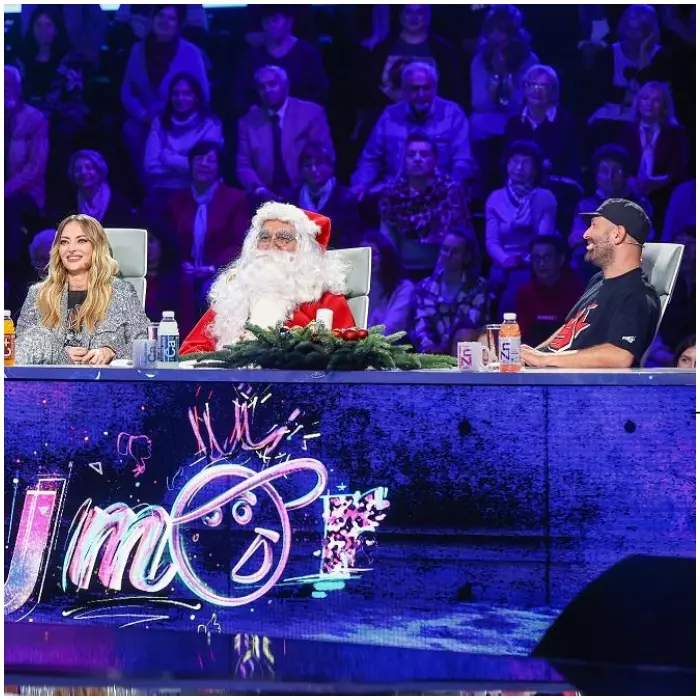 Anca Serea face show de Crăciun, la iUmor