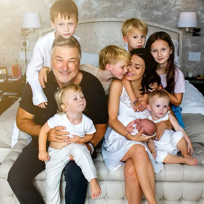 Alec Baldwin, acuzat de omor involuntar după uciderea regizoarei Halyna Hutchins. Ce pedeapsă riscă
