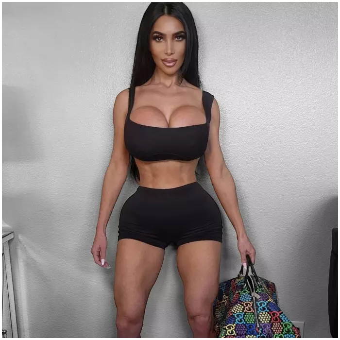 christina-ashten-gourkani-sosia-lui-kim-kardashian-a-murit-din-cauza-operatiilor-estetice4-1