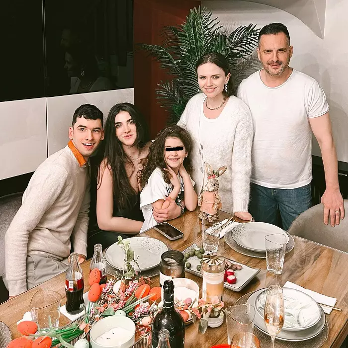 familie cristina siscanu