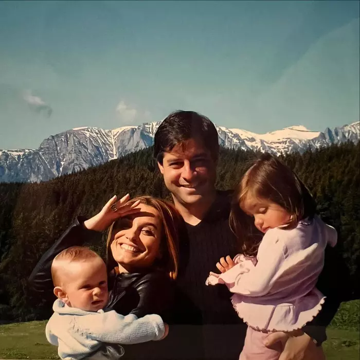 Andreea Esca, Alexandre Eram, Alexia și Aris