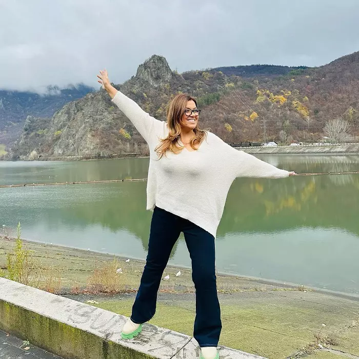 Mirela Retegan 2
