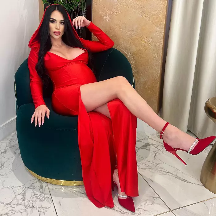 daniela crudu 5