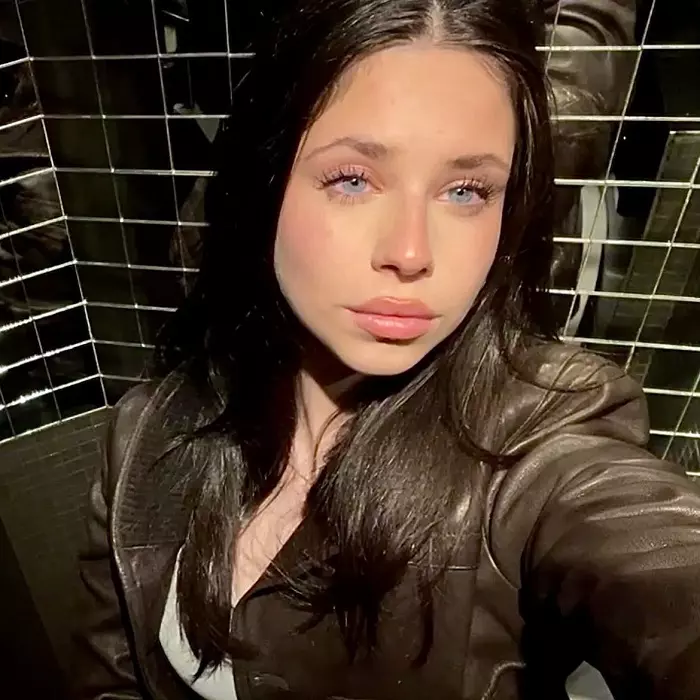violeta banica 444