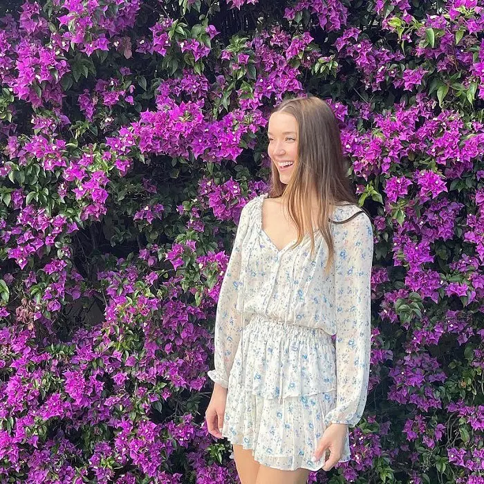 Nicole-Brydon-Bloom23
