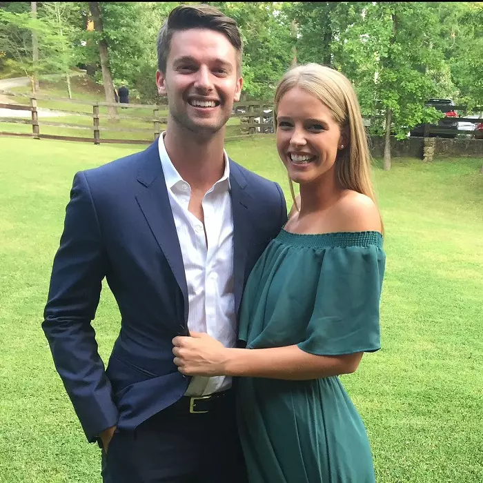 Patrick Schwarzenegger și Abby Champion 0