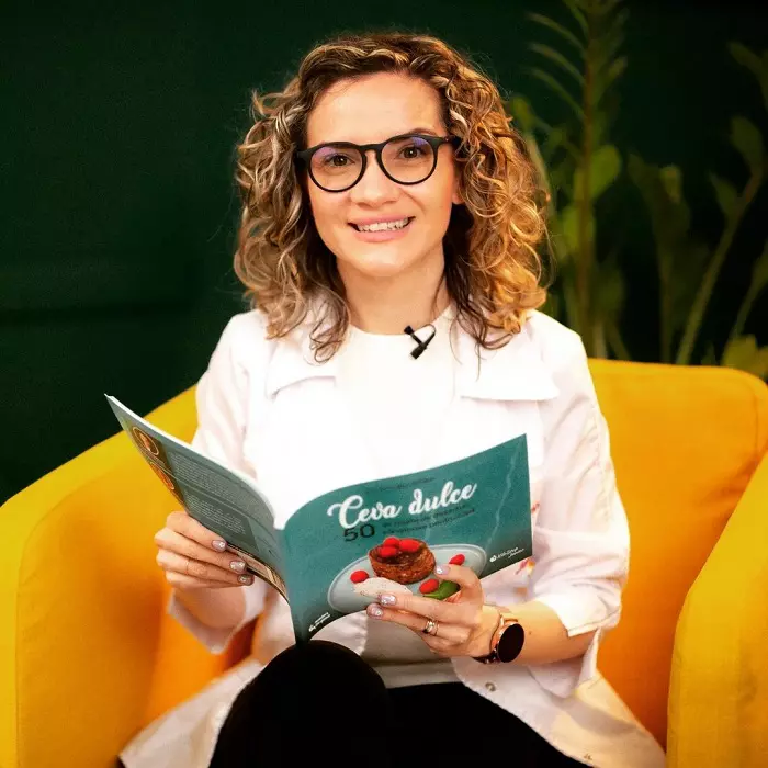 dr. Amalia Arhire