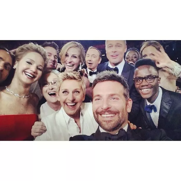 Cel mai faimos selfie de pe Twitter - Oscar 2014.