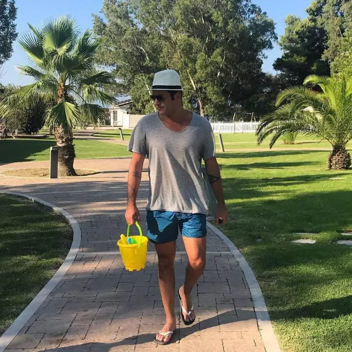 Adela Popescu a plecat în Grecia alaturi de Radu Valcan si baietelul lor