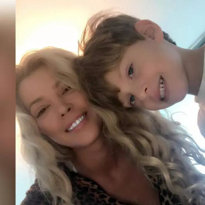 Alina Vidican și fiul ei