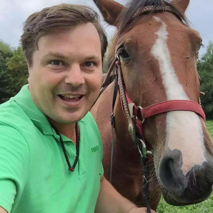 Domnul Problemă - Bogdan Tașcău