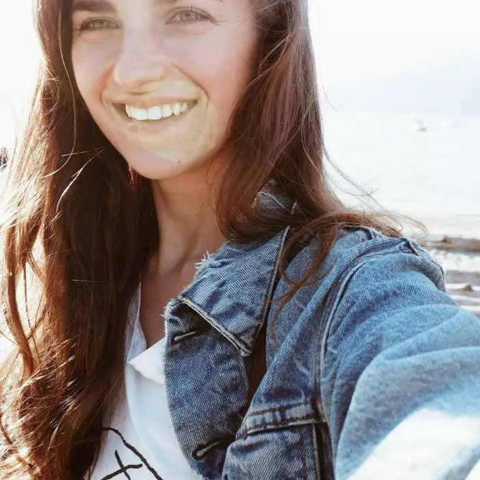 Ana Petre, fiica lui Lulu.