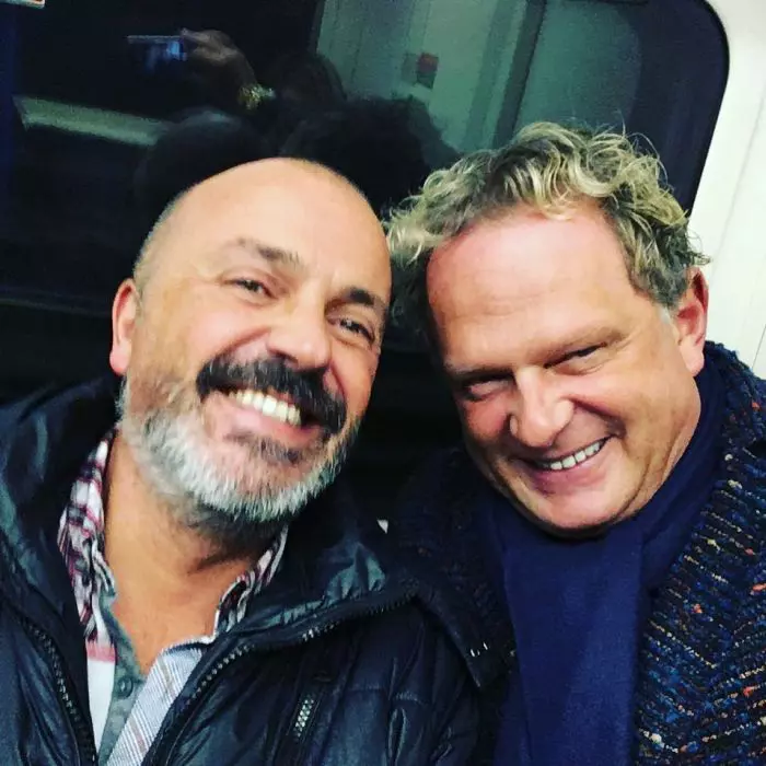 Leonard Miron și Miguel, partenerul lui.