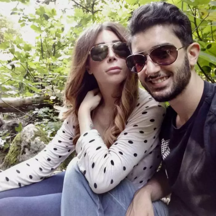 Daniela Lourdes Falanga, fostă Raffaele, și partenerul ei, Ilario, care înainte a fost femeie...