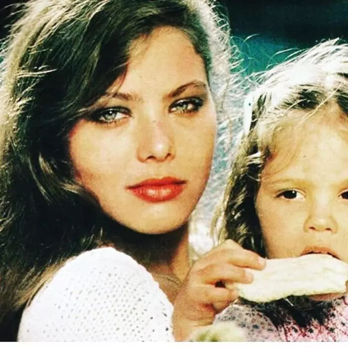 Alături de fiica ei, Naike Rivelli.