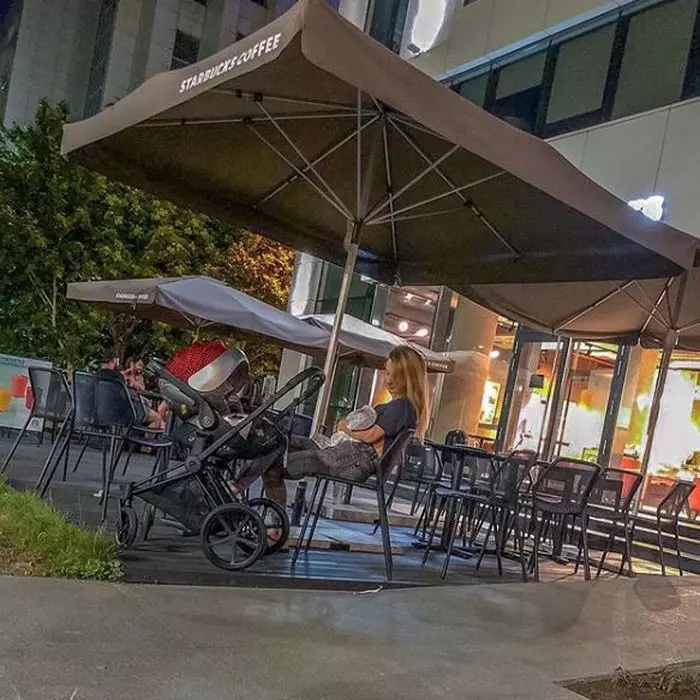 Flavia Mihășan a alăptat în public