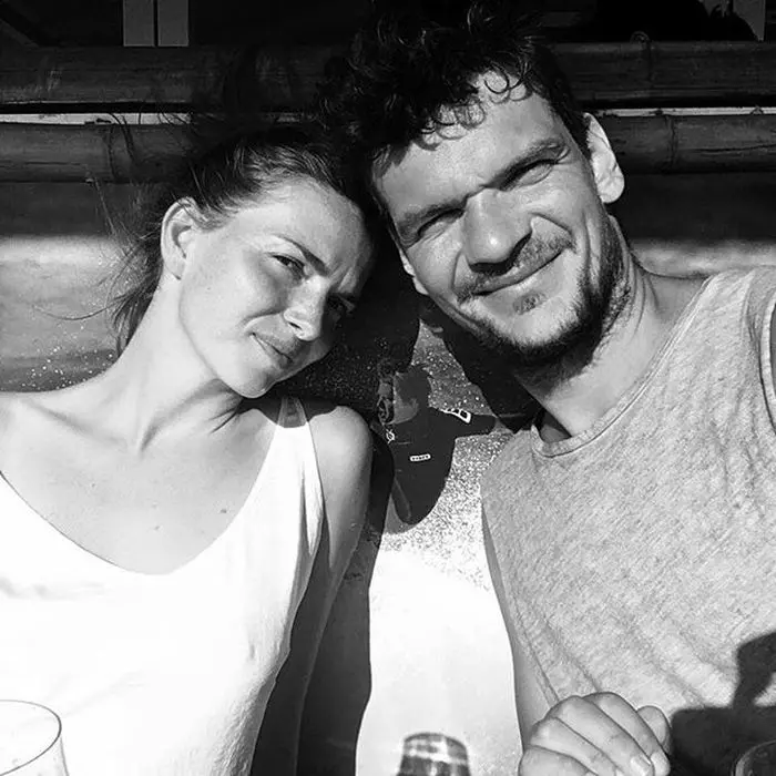 Tudor Chirilă și iubita lui, Iulia, mama celor doi copii ai săi.