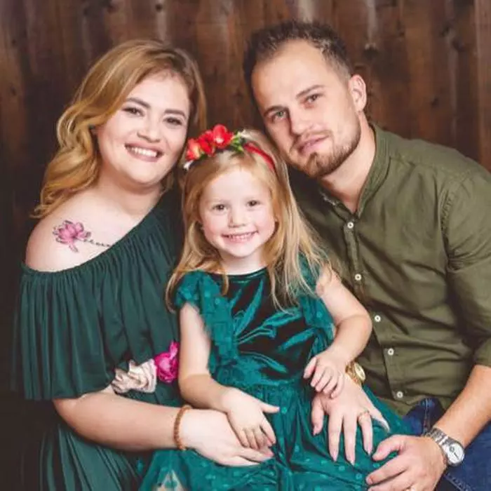 Răzvan, Oana și fiica lor