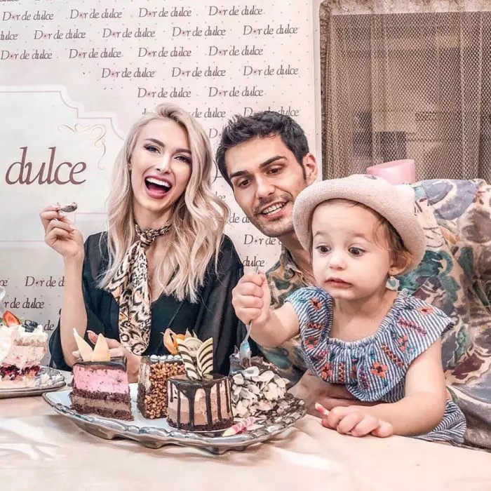Andreea-Bălan-și-familia-3