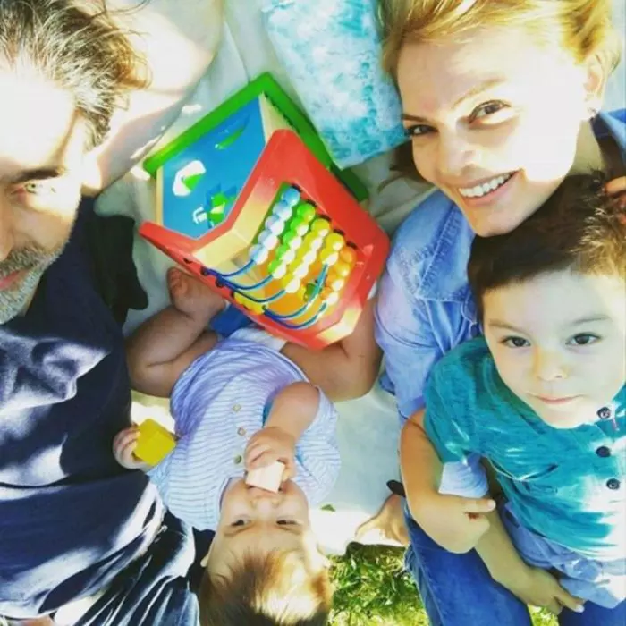 Sotul-Laviniei-Petrea