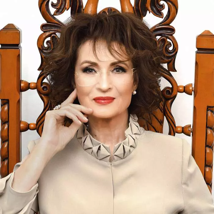 angela similea cantareata