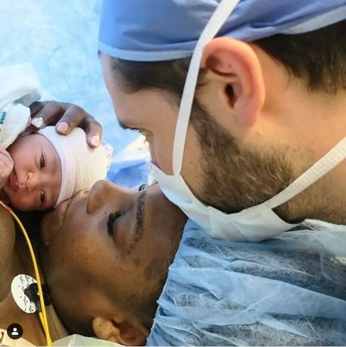 Prima poză de familie