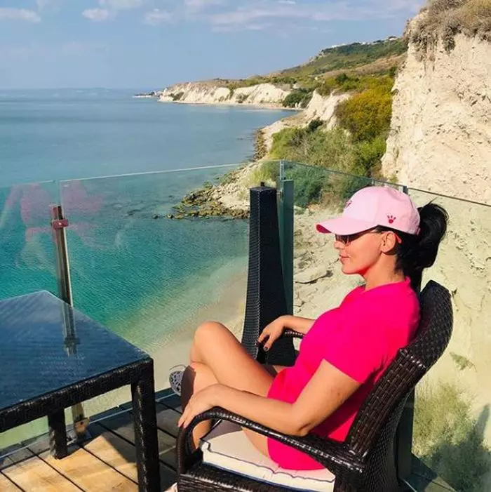 Lavinia Pîrva, în vacanță