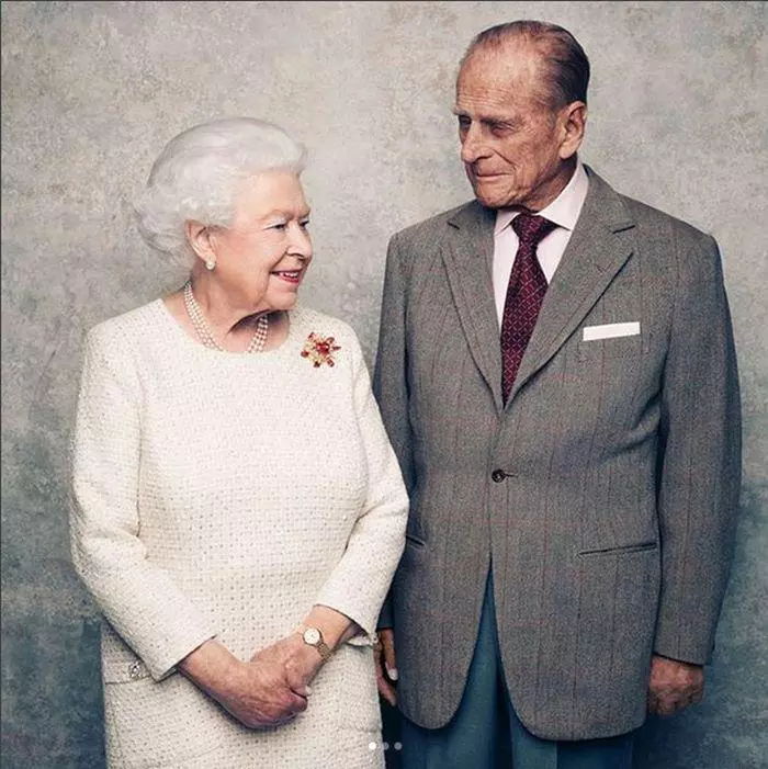 3Regina-Elisabeta-a-II-a-si-Printul-Philip