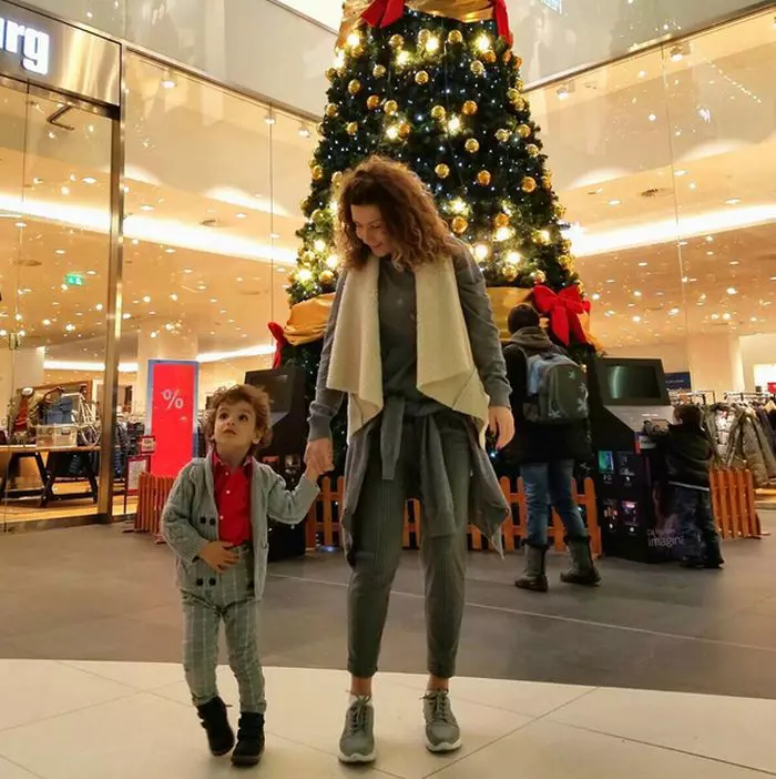 Taur - Carmen Brumă