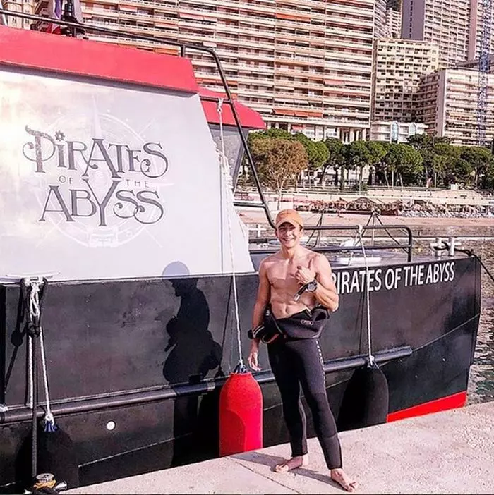 Ayan Schwarzenberg, la 15 ani