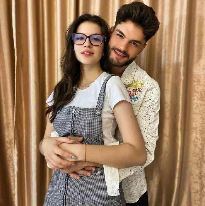 Edward Sanda si sotia sa