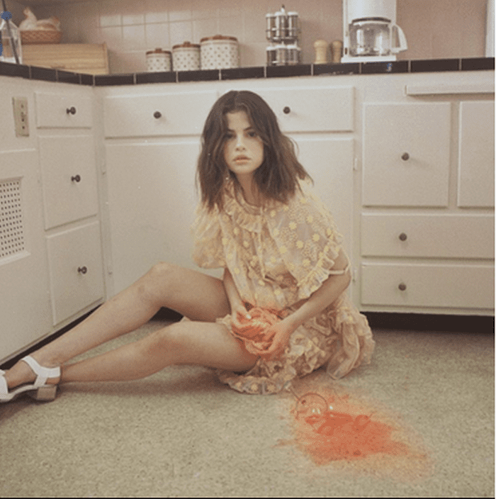 SELENA GOMEZ- ȘATEN CASTANIU