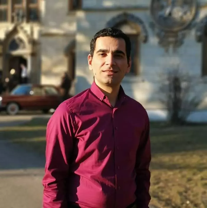 Florin Birică locuiește la Iași